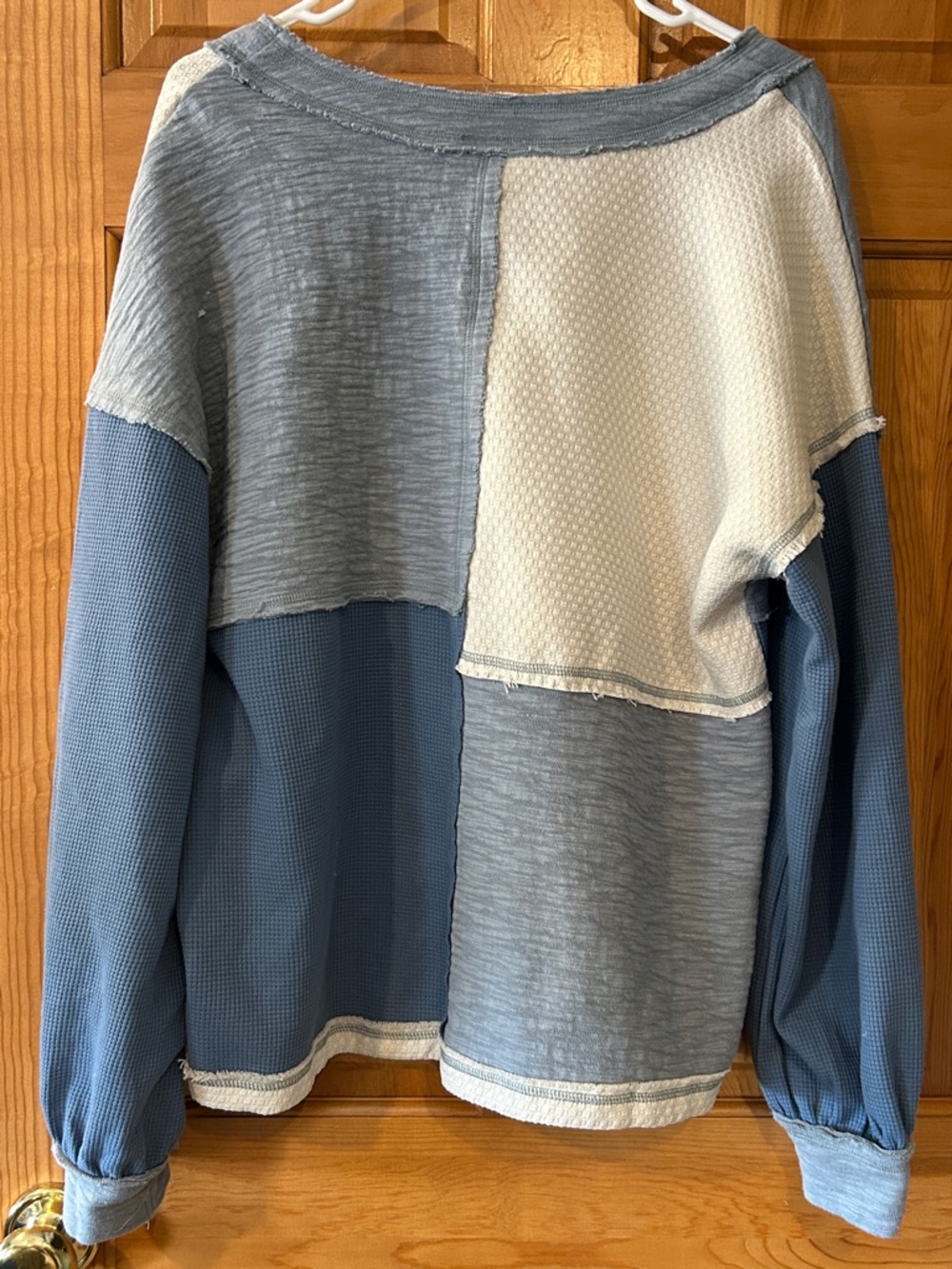 New in Blue & Cream Colorblock Top - Picture 5 of 8